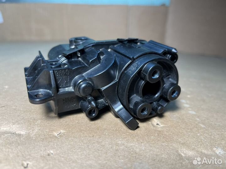 Моторчик зеркала Правый Toyota Camry 70