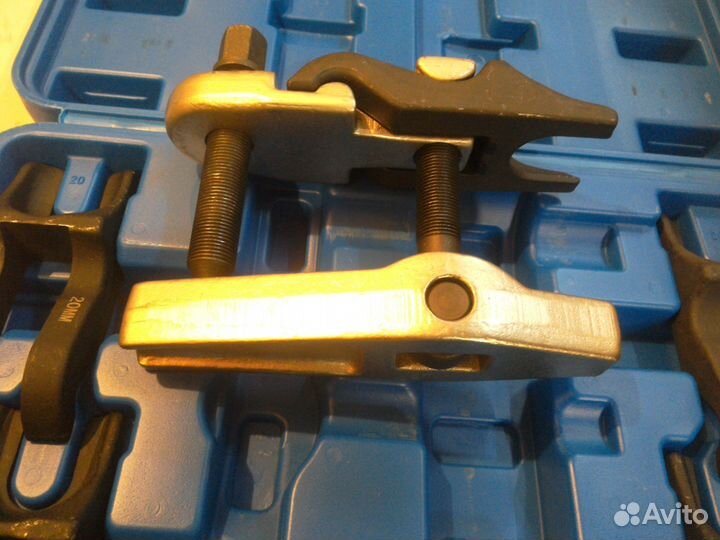 Съемник шаровых и наконечников