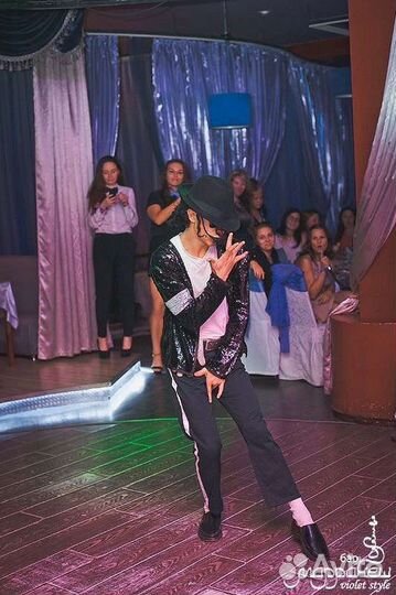 Танцор/Двойник Майкла Джексона