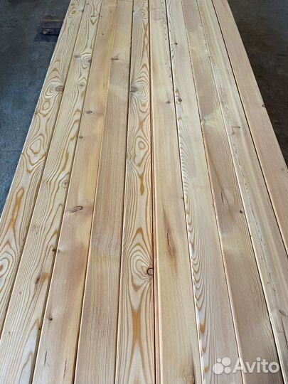 Скошенный планкен из лиственницы 20*115, AB, 1 м