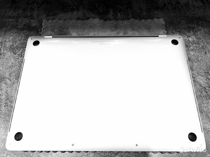 Macbook pro 15 2016 touch bar