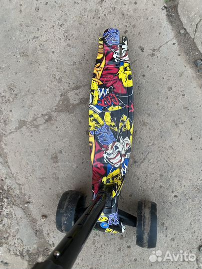 Продам самокат трехколесный