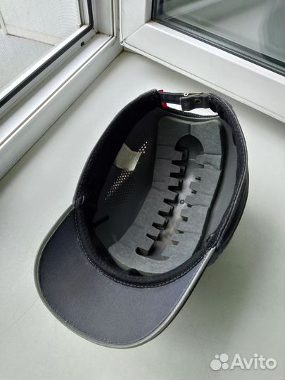 Кепка каска защитная 54/58размера бу