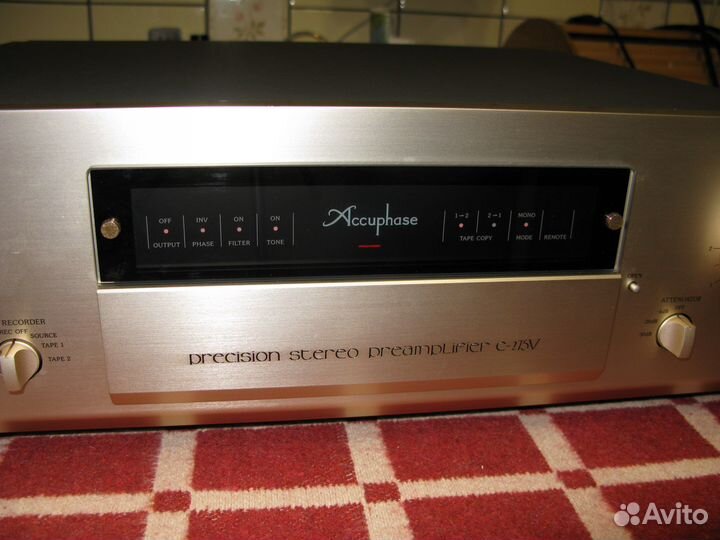 Предварительный усилитель Accuphase C-275V