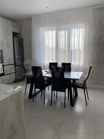 Дом 200 м² на участке 10 сот.