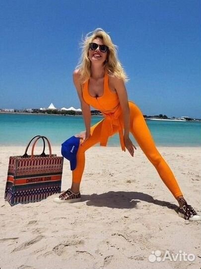 Спортивный костюм женский