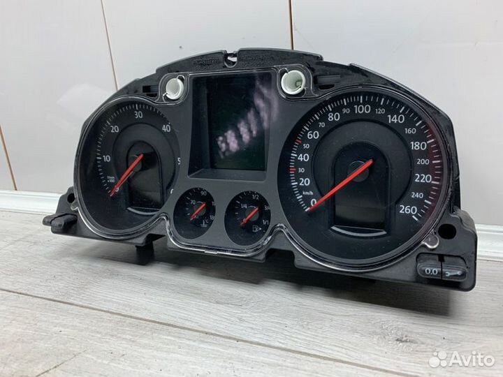 Щиток приборов Volkswagen Passat универсал BLS