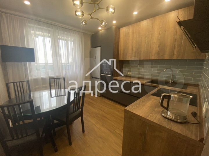 1-к. квартира, 42,3 м², 21/24 эт.