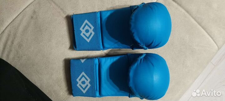 Перчатки для каратэ детские