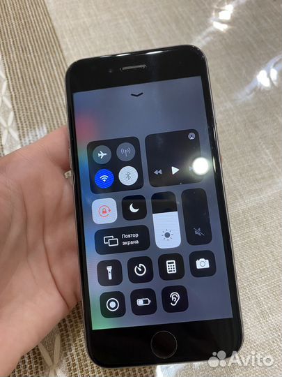 iPhone 6S, 16 ГБ