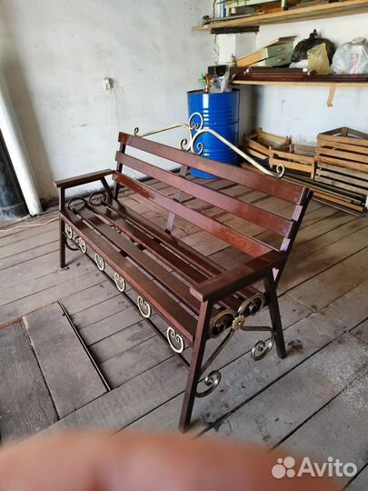 Табуретки, лавочки, кронштейны