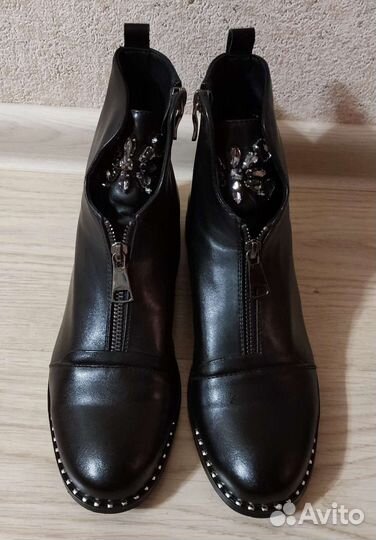 Ботинки демисезонные 40рр