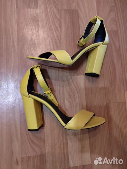 Босоножки женские 39 размер натуральная кожа