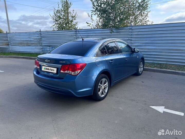 Chevrolet Cruze 1.8 AT, 2013, 243 296 км