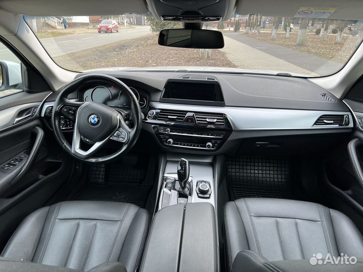 Прокат автомобиля BMW 520