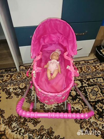 Кукольная коляска для куклы