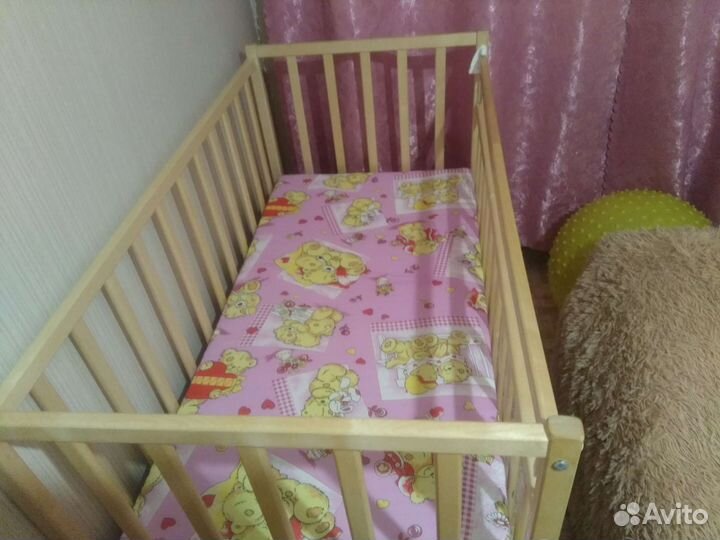 Детская кроватка