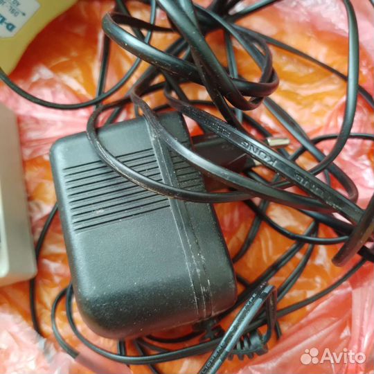 Телефон Hyundai стационарный