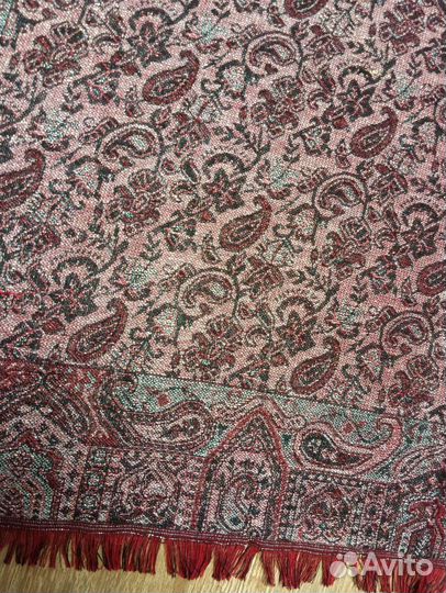 Женские шарфы и платки