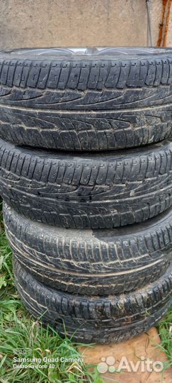 4 колеса r- 14 летние и 4 диска r-15