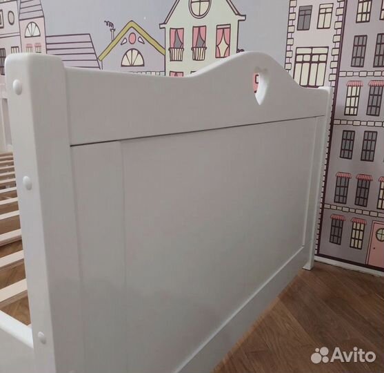 Кровать из массива бука