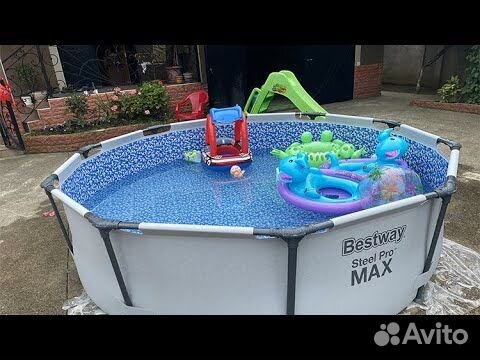 Новый упакованный Каркасный бассейн Bestway 305х76