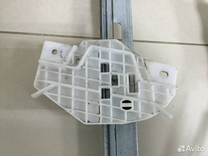 Стеклоподъемник электр. передний правый Kia Rio X