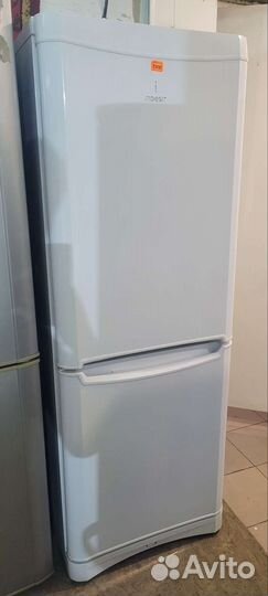 Холодильник Indesit