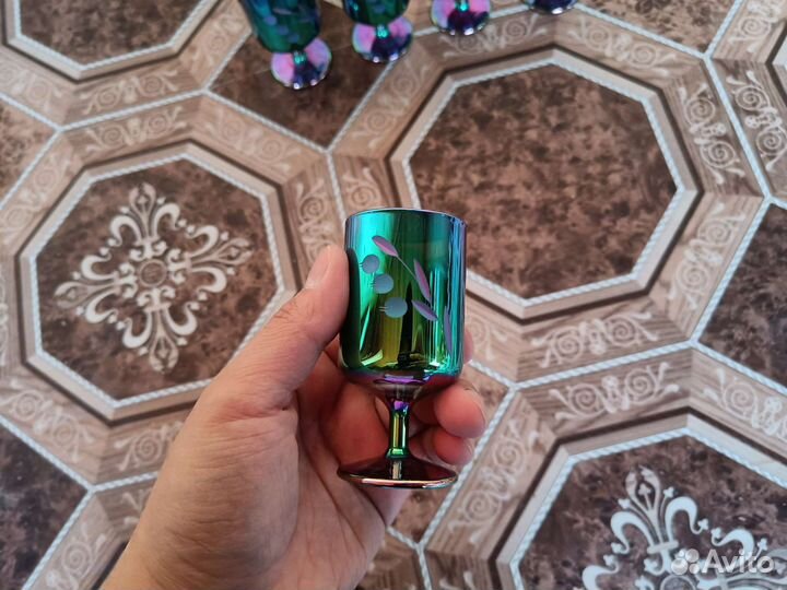 Рюмки из радужного стекла