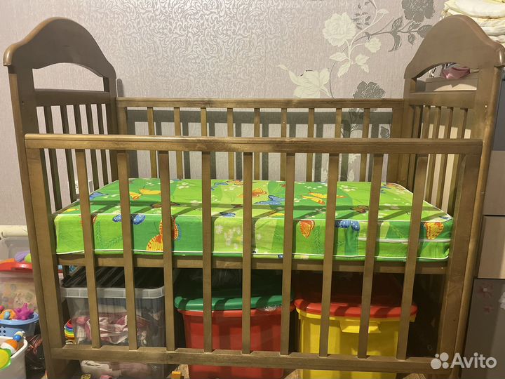 Детская кроватка
