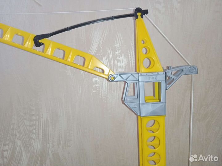 Продаю башенный кран детский