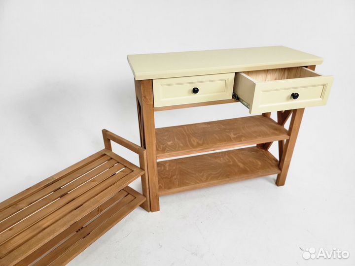 Консольный столик ручной работы из массива дерева