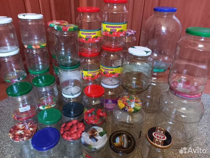 Банки стеклянные-много,с крышками,под закрутку