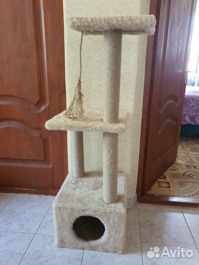 Домик для кошки с когтеточкой