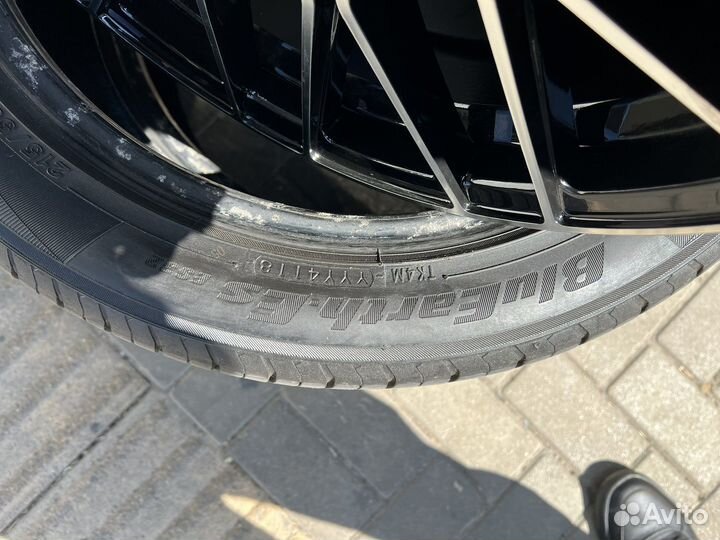 Yokohama Bluearth ES32 215/50 R17