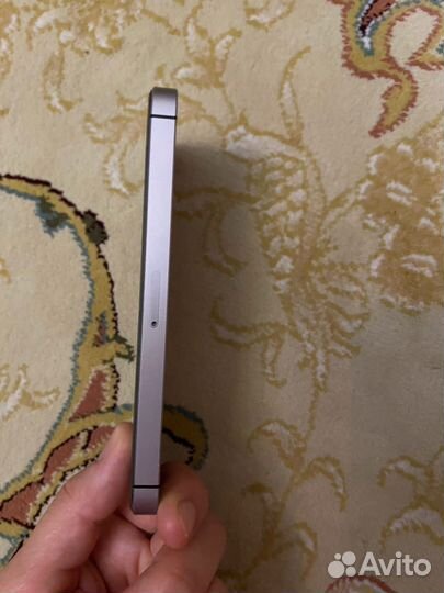 Телефон iPhone 5s