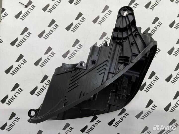 Левый корпус фары Mercedes-Benz E klasse w213