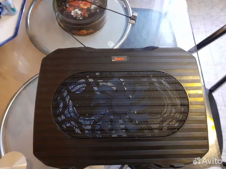 Охлаждающая подставка для ноутбука