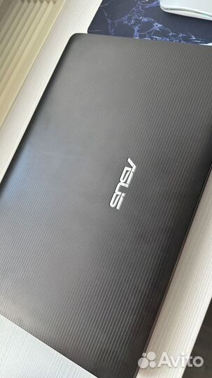 Ноутбук asus
