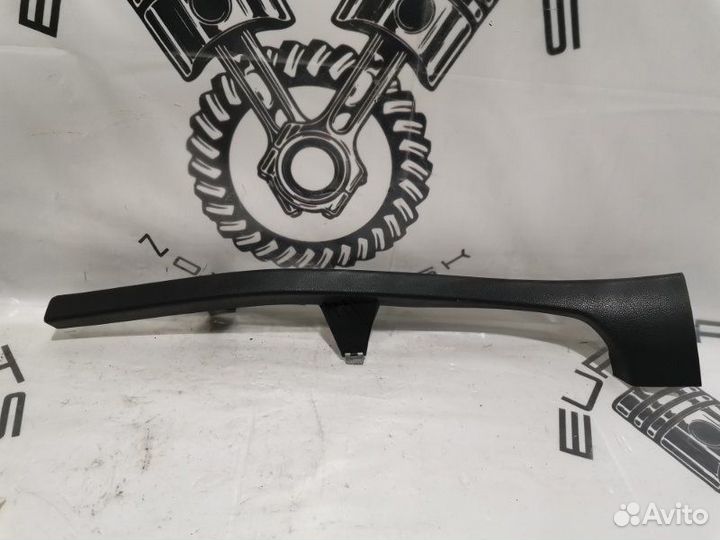 Накладка порога (внутренняя) задняя левая Volkswa