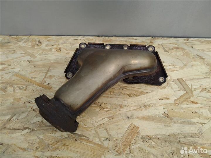 Коллектор выпускной правый Mercedes C-Class W204