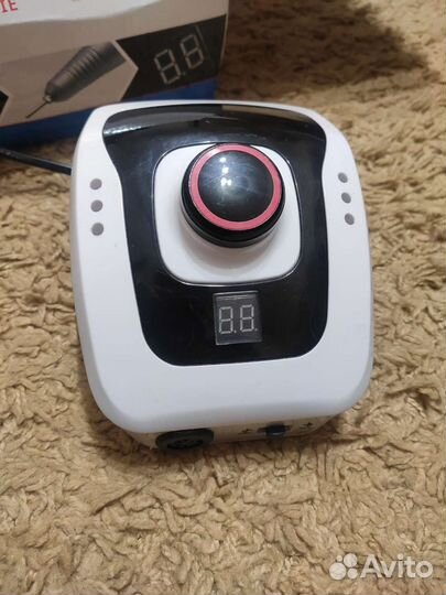 Аппарат для маникюра и педикюра