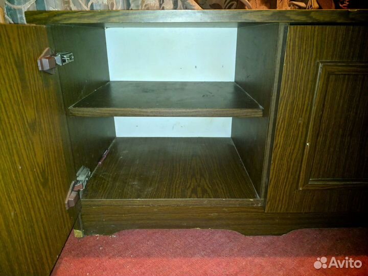 Вешалка для одежды настенная