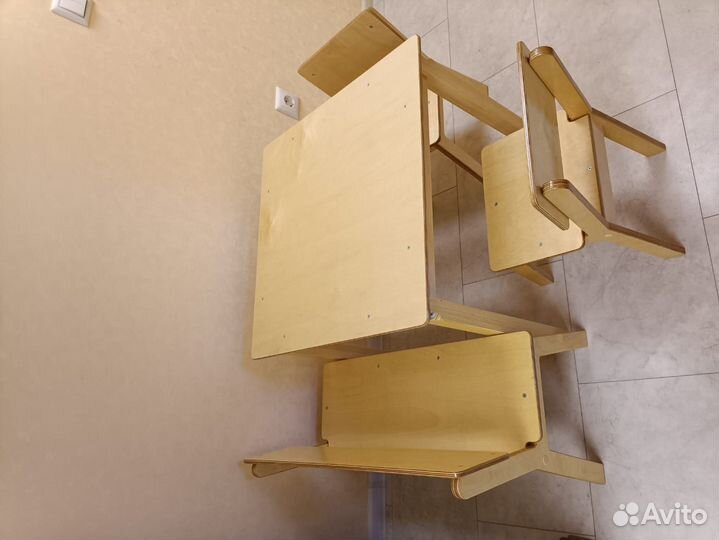 Детский набор стол и стульчики