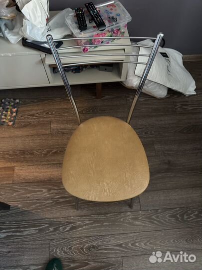 Кухонный стол со стульями бу 2 шт
