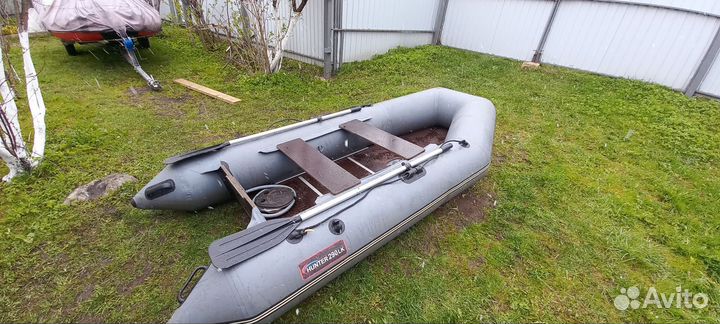 Лодка Хантер 290 лк