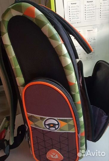 Школьный рюкзак hummingbird