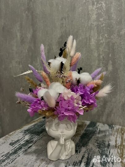 Композиция из сухоцветов