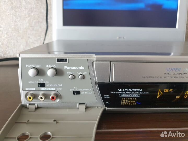 Видеомагнитофон Panasonic NV-FJ630