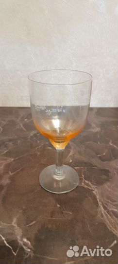 Рюмки, чашки, стаканы